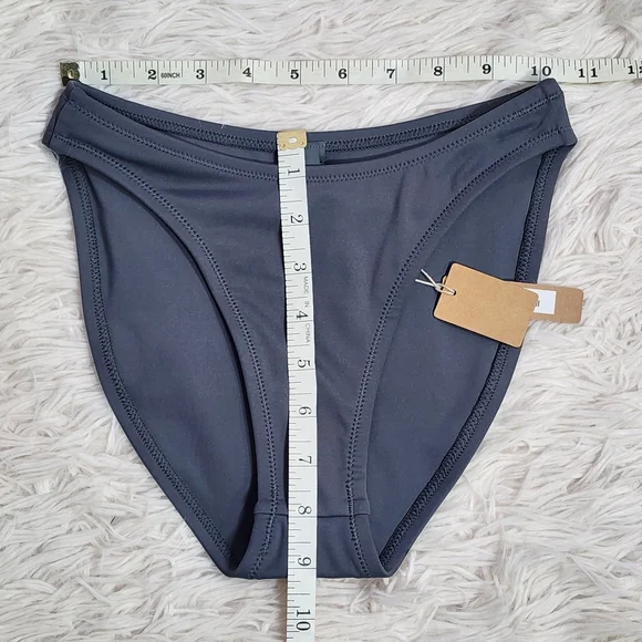 2pcs SKIMS SHAPING SWIM UNLINED UNDERWIRE & SWIM MID COVERAGE BOTTOMS/ XXS/NWT - Picture 5 of 15